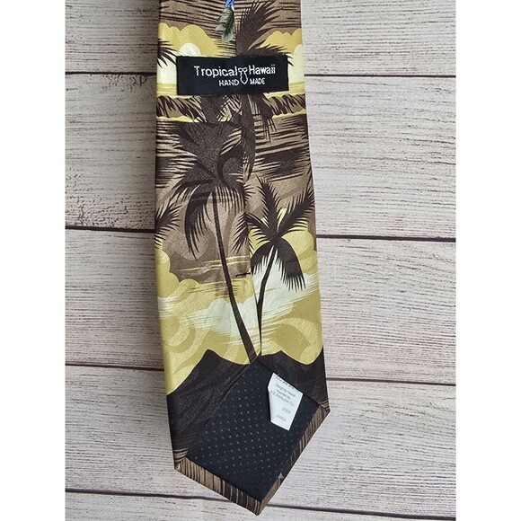 Tropical Hawaii Handmade Tie, Men's Yellow Silk Tropical Necktie Aloha - Picture 6 of 7